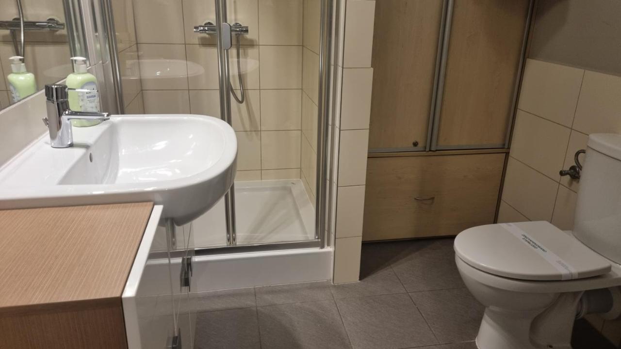 Prestige Park Apartament Mini Z Parkingiem 크리니차 즈드로이 외부 사진